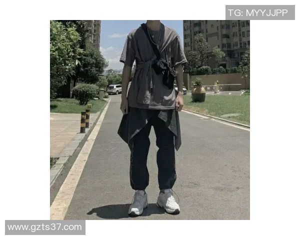 现役足球球星中最帅的男神是谁让球迷为之疯狂的顶级魅力